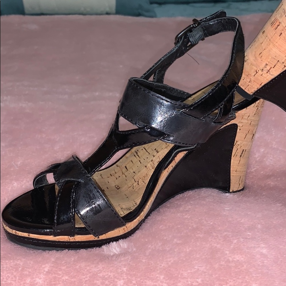Black patent Wedges